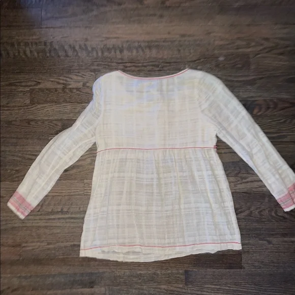 NWOT Chelsea & Violet peasant top with tie - Picture 2 of 3